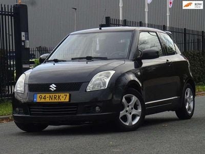 Zwart Occasion 2006 Suzuki Swift Hatchback | € 1.999 (Eerlijke prijs)