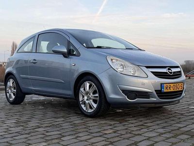Blauw Gebruikt 2006 Opel Corsa Essentia Hatchback | € 995