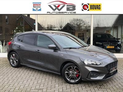 Grijs Occasion 2021 Ford Focus ST-Line X Hatchback | € 21.995 (Goede deal)