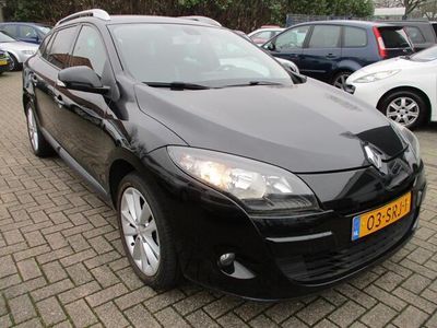 tweedehands Renault Mégane Estate 1.5 dCi Parisienne AIRCO/NAVI/CRUISE!!