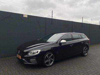 Zwart Gebruikt 2014 Volvo V60 R-Design Stationwagen | € 7.500 (Eerlijke prijs)