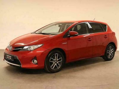 tweedehands Toyota Auris Hybrid 1.8i HSD Dynamic CVT