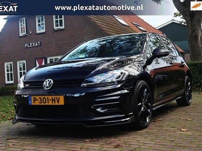 Zwart Gebruikt 2018 VW Golf VII Highline Hatchback | € 15.945 (Eerlijke prijs)