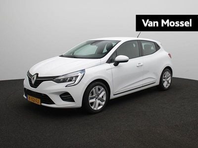 Wit Gebruikt 2020 Renault Clio V Business Hatchback | € 14.940 (Goede deal)