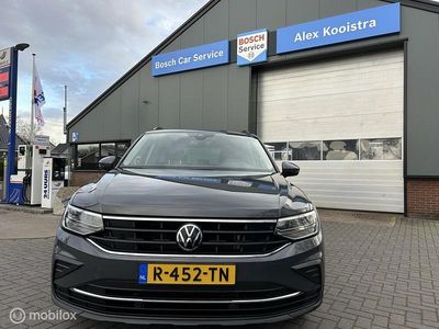 Grijs Occasion 2021 VW Tiguan Business SUV | € 26.950 (Super prijs)