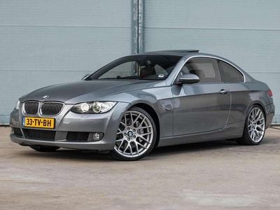Grijs Gebruikt 2007 BMW 335 Coupé | € 13.995 (Eerlijke prijs)