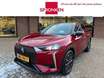 Rood (metallic) Gebruikt 2023 DS Automobiles DS3 Crossback E-Tense SUV | € 25.950 (Eerlijke prijs)
