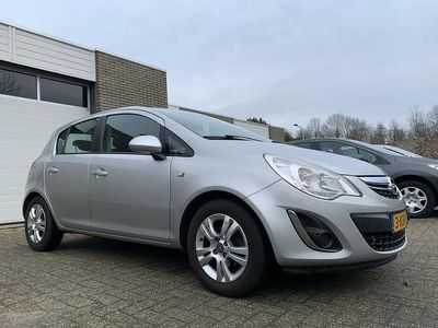 Grijs Occasion 2013 Opel Corsa Color Edition Hatchback | € 4.750 (Eerlijke prijs)