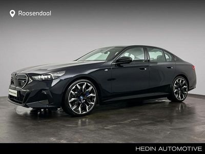 M carbonschwarz metallic (zwart metallic) Gebruikt 2024 BMW i5 Comfort Edition Sedan | € 74.880 (Iets duurder)