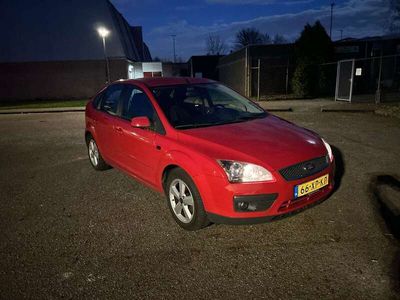 tweedehands Ford Focus 1.6-16V Futura