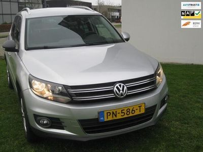 tweedehands VW Tiguan 2.0 TSI Sport&Style 4Motion AUT LEDER NAVI