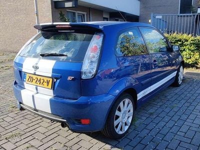 Blauw Gebruikt 2005 Ford Fiesta ST Sedan | € 1.600 (Goede deal)