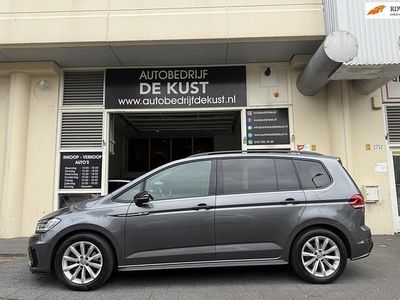 Grijs Occasion 2018 VW Touran R-line MPV | € 27.950 (Iets duurder)