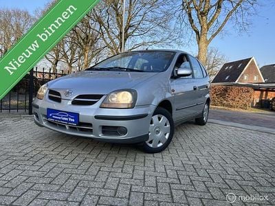 Occasion Nissan Almera Tino 114 PK (83 kW) 2003 Grijs MPV