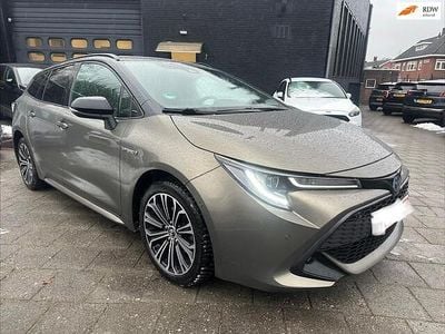 Goud (metallic) Occasion 2019 Toyota Corolla Style Stationwagen | € 17.900 (Eerlijke prijs)