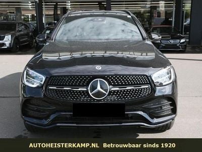 Zwart Gebruikt 2022 Mercedes E300 AMG line SUV | € 56.950