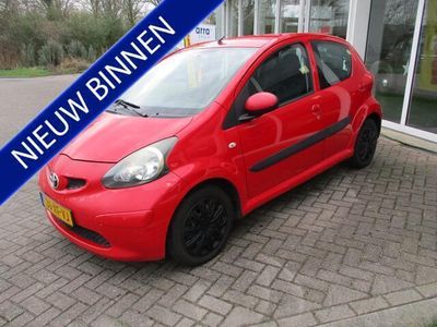 tweedehands Toyota Aygo 1.0-12V + 5 deurs! Airco.