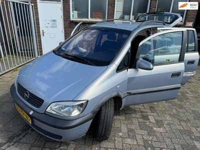 tweedehands Opel Zafira 2.2-16V Comfort 7zitter AUTOMAAT!