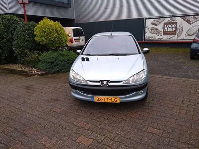 tweedehands Peugeot 206 1.4 Gentry