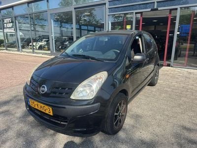 Nissan Pixo