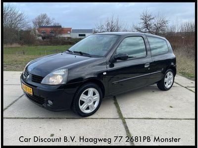 Zwart Gebruikt 2005 Renault Clio II Hatchback | € 2.500 (Iets duurder)