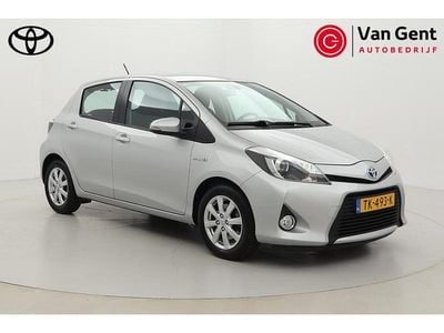 Grijs Occasion 2014 Toyota Yaris Hatchback | € 11.499 (Eerlijke prijs)