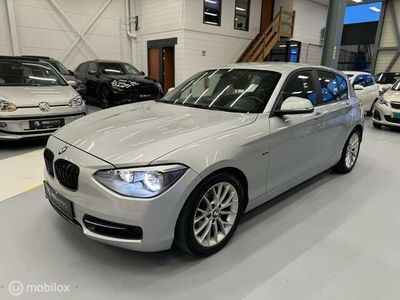 tweedehands BMW 116 1-SERIE i Business+|Sport |PDC|Navi|Nieuwe ketting!|