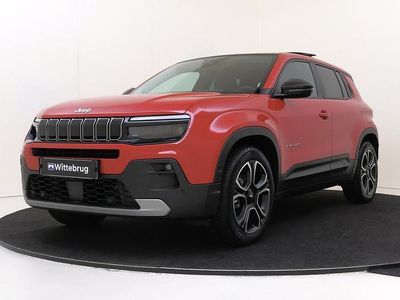 Rood Occasion 2024 Jeep Avenger EV Summit SUV | € 28.925 (Iets duurder)