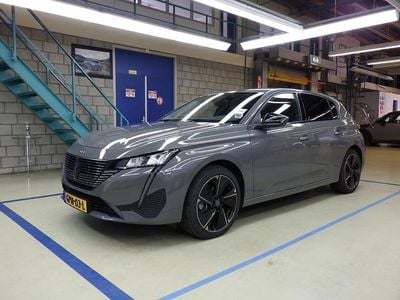Peugeot e-308