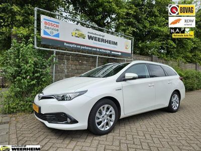 Toyota Auris Hybrid