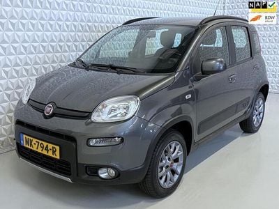 Grijs (metallic) Gebruikt 2017 Fiat Panda 4x4 Climbing Hatchback | € 10.999
