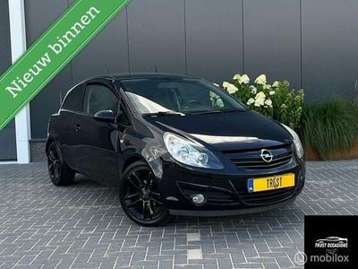 Zwart Occasion 2010 Opel Corsa OPC Hatchback | € 3.950 (Eerlijke prijs)