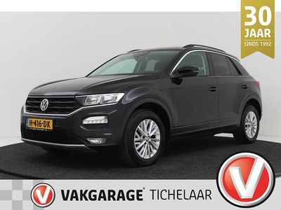 Zwart Occasion 2020 VW T-Roc Style SUV | € 21.445 (Super prijs)
