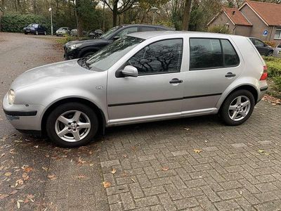 Gebruikt 2001 VW Golf IV Trendline Sedan | € 1.800 (Eerlijke prijs)