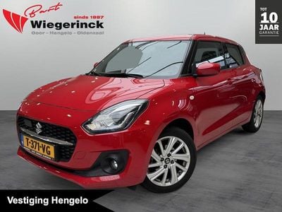Rood Occasion 2023 Suzuki Swift Hatchback | € 18.244 (Goede deal)
