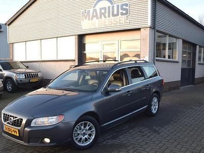 Grijs Occasion 2010 Volvo V70 Summum Stationwagen | € 4.500 (Eerlijke prijs)