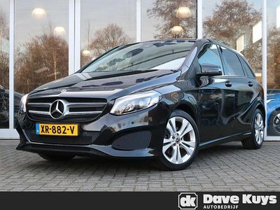 Zwart Gebruikt 2017 Mercedes B200 Edition MPV | € 19.950 (Duur)