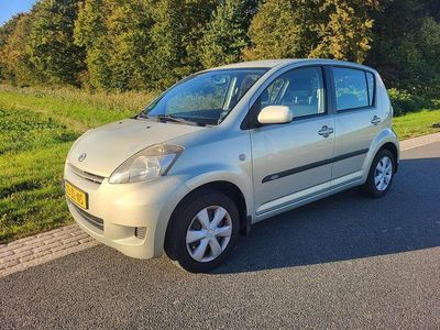 Occasion Daihatsu Sirion 91 PK (66 kW) 2008 Beige Hatchback