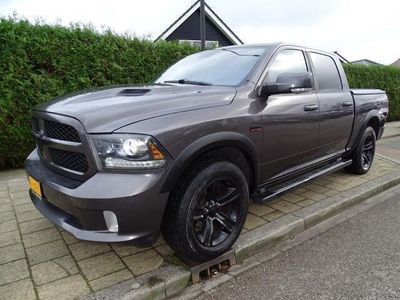 tweedehands Dodge Ram PICKUP 5.7 V8 QC 6'4-LuchtVr-Navi-Leer-Blth-Trkh-PDC-Verw stl