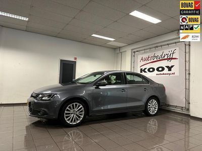 tweedehands VW Jetta Hybrid 1.4 TSI Highline * Navigatie / Xenon / Cruise control / NL Auto *