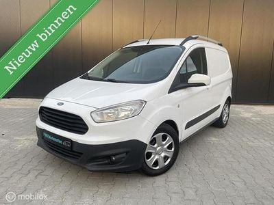 Wit Gebruikt 2018 Ford Transit Sedan | € 9.450 (Eerlijke prijs)