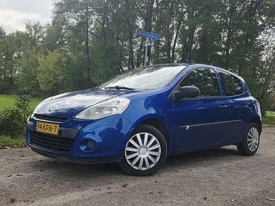 Occasion Renault Clio II 75 PK (55 kW) 2009 Blauw Hatchback