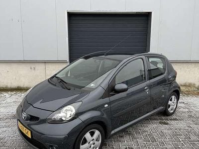 Grijs Occasion 2007 Toyota Aygo Sport Hatchback | € 3.750 (Eerlijke prijs)