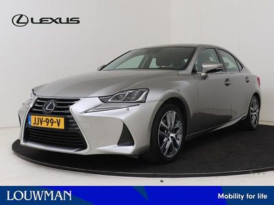 Grijs Gebruikt 2019 Lexus IS300h Business Edition Sedan | € 29.950 (Iets duurder)