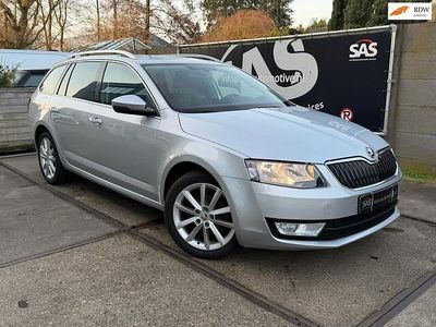 Grijs (metallic) Occasion 2014 Skoda Octavia Business Line Stationwagen | € 6.950 (Eerlijke prijs)
