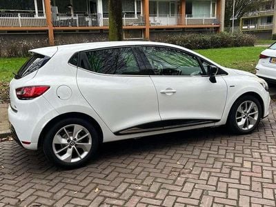 Wit Gebruikt 2017 Renault Clio IV LIMITED Hatchback | € 7.200 (Goede deal)