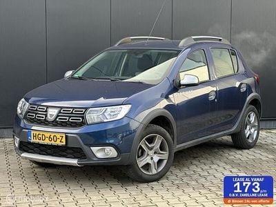 Blauw Gebruikt 2017 Dacia Sandero Lauréate Hatchback | € 10.498 (Eerlijke prijs)