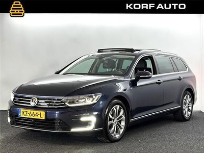Blauw Gebruikt 2016 VW Passat GTE Stationwagen | € 14.900 (Eerlijke prijs)