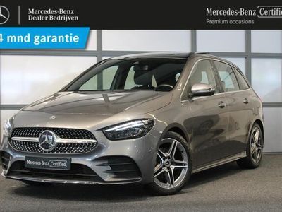 tweedehands Mercedes B200 Line: AMG | Panorama dak