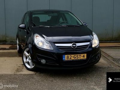 tweedehands Opel Corsa 1.4-16V Sport {CRUISE CONTROL - NIEUWE APK}